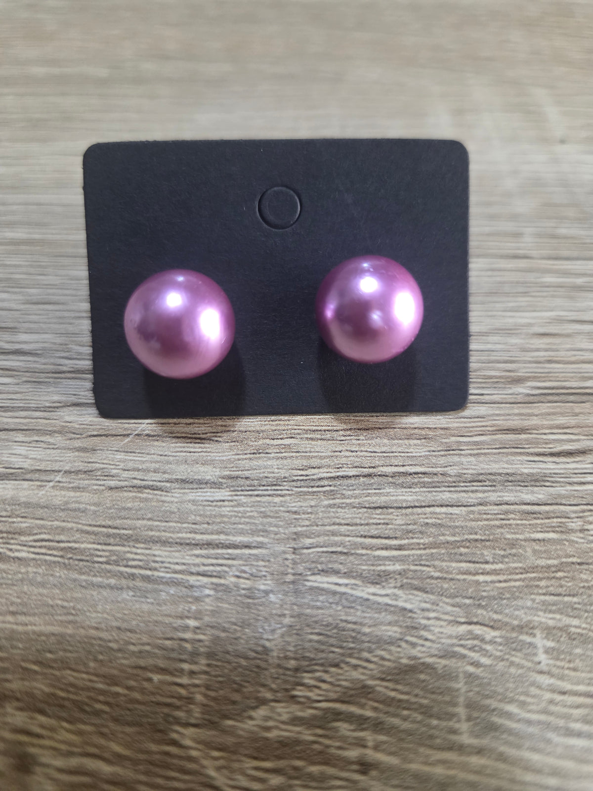BIG PEARL STUDS