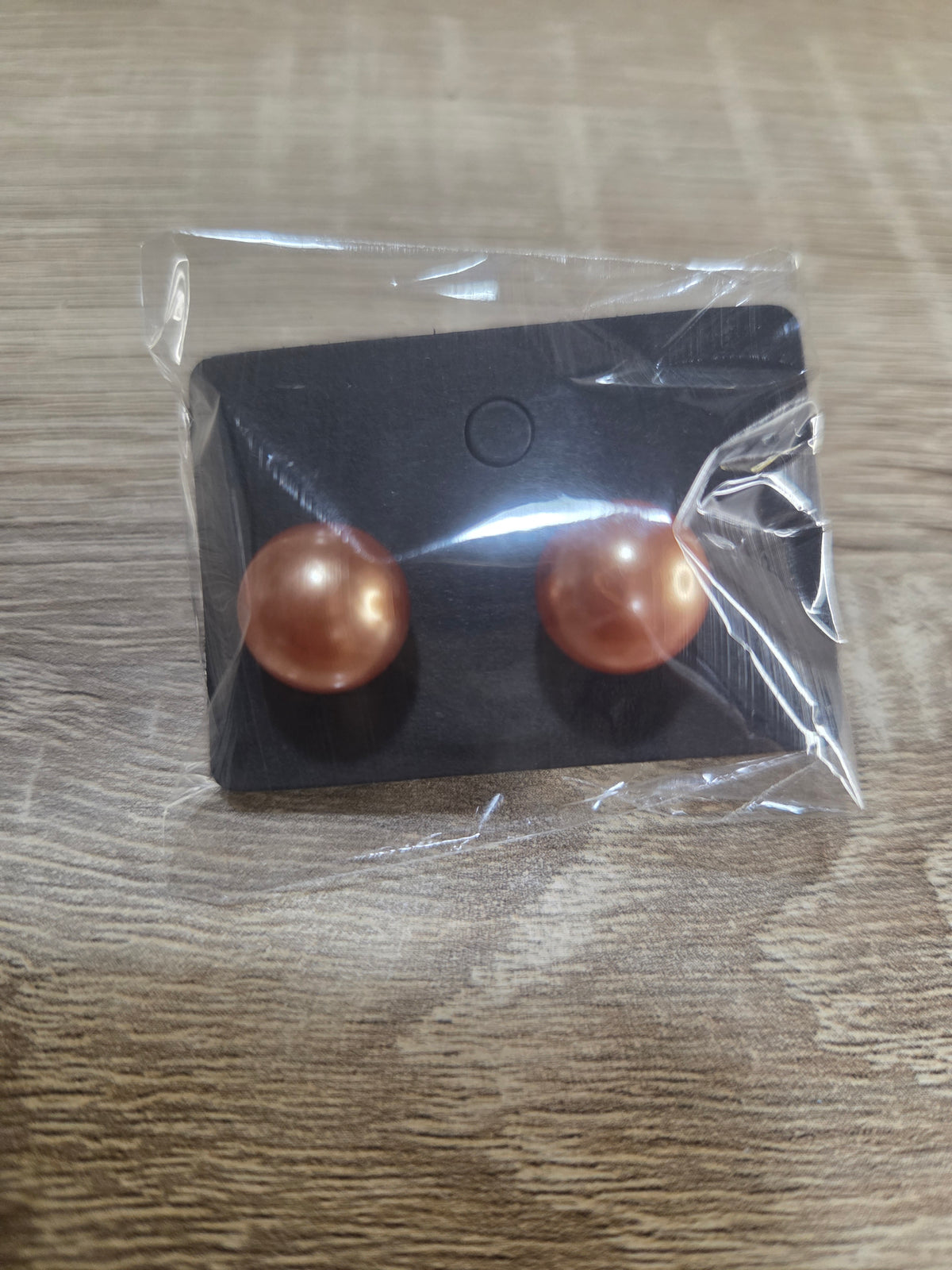 BIG PEARL STUDS